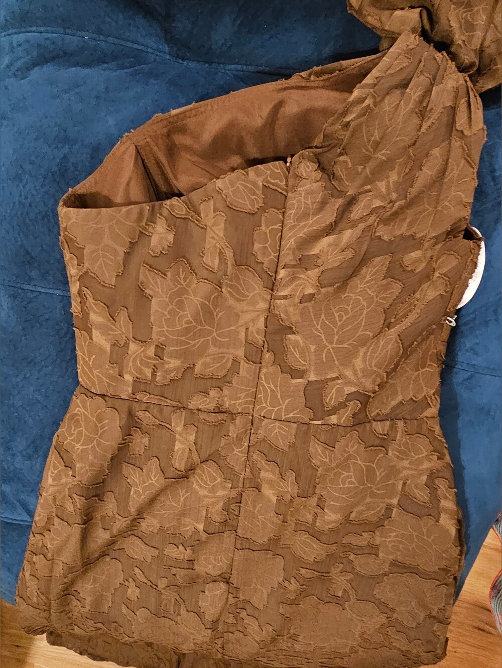 One-Shoulder Brown Floral Jacquard Evening Dress (See Description) - Picture 8 of 11